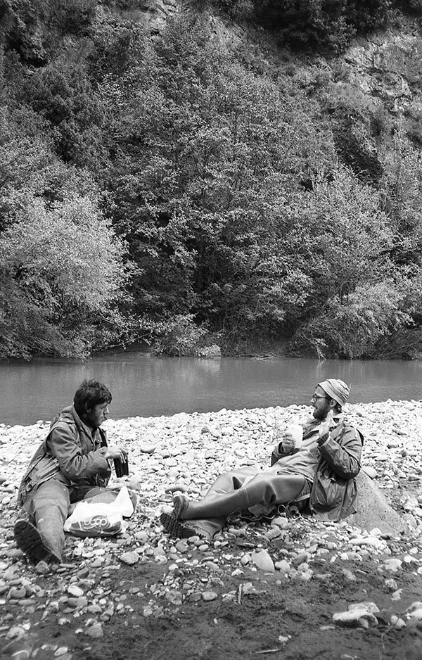 Pausa pranzo sul fiume Fiora Pausa pranzo sul fiume Fiora